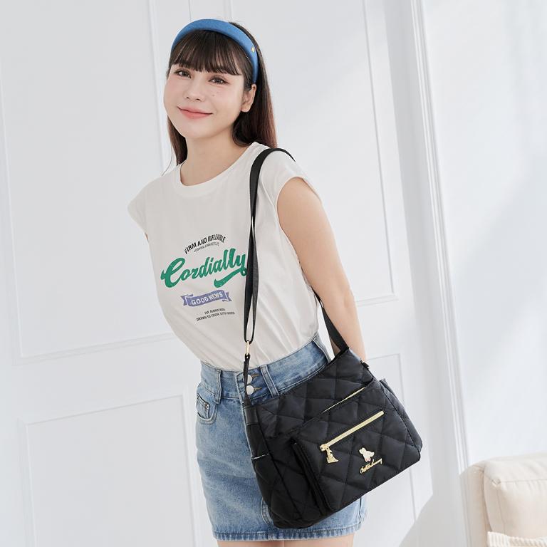 B.S.D.S冰山袋鼠 - 霓虹甜心 - 菱格多層收納斜背包 - 黑加侖【Z20061-AK】