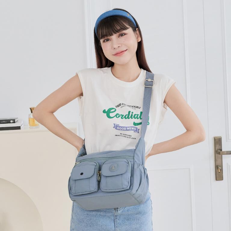 B.S.D.S冰山袋鼠 - 樂活遊記 - 格紋造型收納斜背包 - 藍色【X1218B】