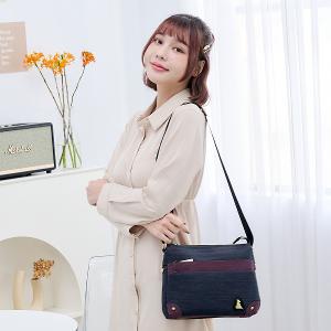 B.S.D.S冰山袋鼠 - 玩色主義 - 雙色多層百搭斜背包 - 野莓黑【9008-KU】