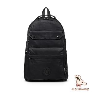 B.S.D.S冰山袋鼠 - 樂活遊記 - 格紋大容量附插袋胸扣後背包 - 黑色【X1250K】