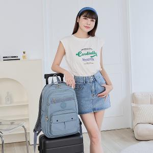 B.S.D.S冰山袋鼠 - 樂活遊記 - 格紋多口袋附插袋胸扣後背包 - 藍色【X1123B】