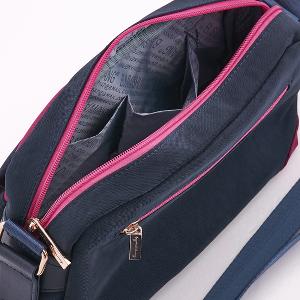 B.S.D.S冰山袋鼠 - 雙色聖代 - 玩色實搭圓角造型斜背包 - 藏青莓【F2507-BP】