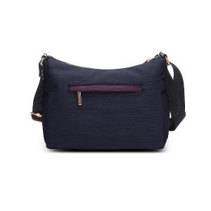 B.S.D.S冰山袋鼠 - 玩色主義 - 雙色休閒輕量斜背包 - 野莓黑【9006-KU】