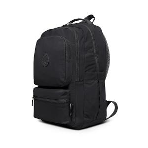 B.S.D.S冰山袋鼠 - 樂活遊記 - 格紋多夾層附插袋胸扣後背包 - 黑色【X1251K】