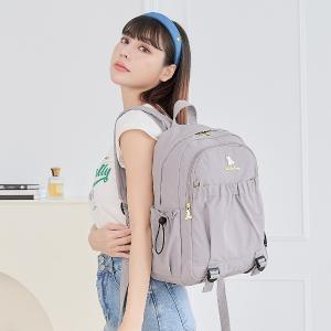 B.S.D.S冰山袋鼠 - 濃情札記 - 伸縮造型附插袋後背包 - 灰色【V1224GR】