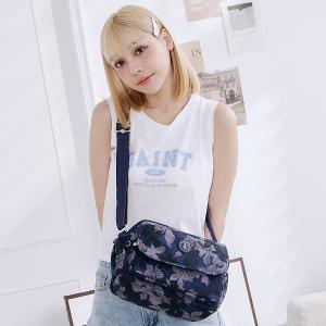 B.S.D.S冰山袋鼠 - 楓糖瑪芝 - 休閒多隔層斜背包 - 花繪風【0025BF】