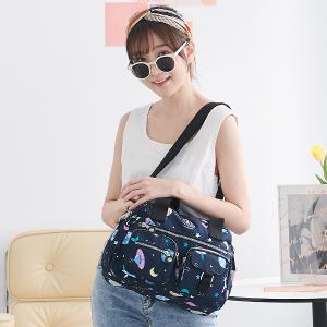 B.S.D.S冰山袋鼠 - 楓糖瑪芝 - 多夾層兩用手提包 - 星球黑【518KK】