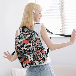 B.S.D.S冰山袋鼠 - 楓糖瑪芝 - 大容量附插袋後背包 - 熱帶雨林【Z060RF】