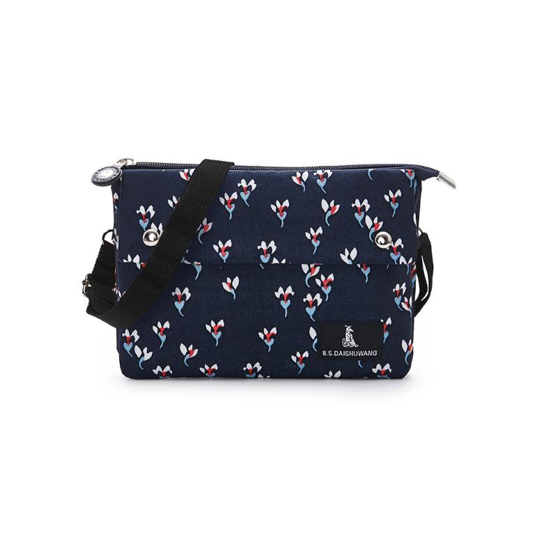 B.S.D.S冰山袋鼠 - 楓糖瑪芝 - 橫式三層斜背小包 - 花卉黑【003KF】