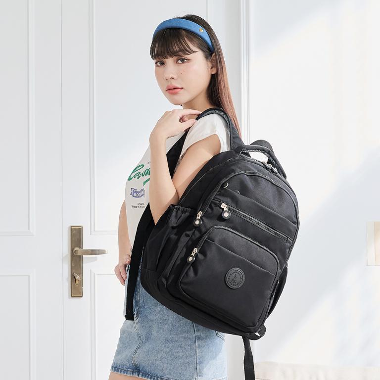 B.S.D.S冰山袋鼠 - 時光旅人 - 知性大容量附插袋胸扣後背包 - 黑色【B1810-K】