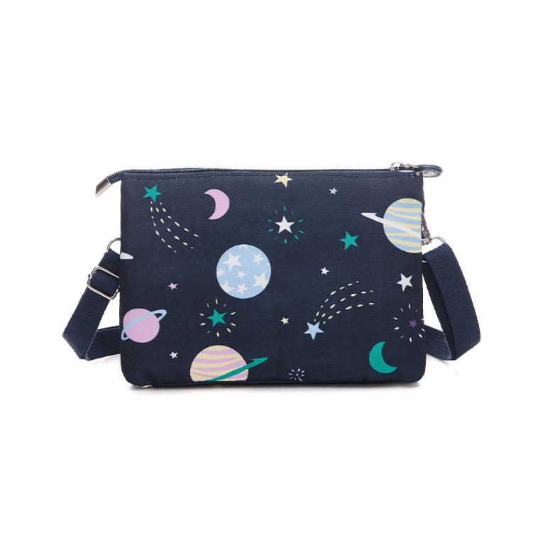 B.S.D.S冰山袋鼠 - 楓糖瑪芝 - 橫式三層斜背小包 - 星球黑【003KK】