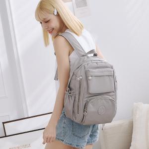 B.S.D.S冰山袋鼠 - 時光旅人 - 知性大容量附插袋後背包 - 薄霧灰【B060-2GR】