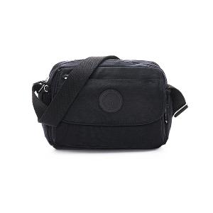 B.S.D.S冰山袋鼠 - 時光旅人 - 知性休閒多隔層斜背包 - 黑色【B0025-2K】