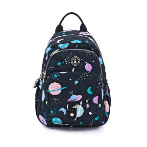 B.S.D.S冰山袋鼠 - 楓糖瑪芝 - 輕旅單肩後背兩用包 - 星球黑【Z108KK】