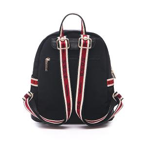 B.S.D.S冰山袋鼠 - 非常莓好 - 織帶拼接多口袋後背包 - 紅磚黑【8026-KR】