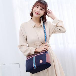 B.S.D.S冰山袋鼠 - 非常莓好 - 織帶拼接休閒輕量斜背包 - 甜粉藍【7007-BP】