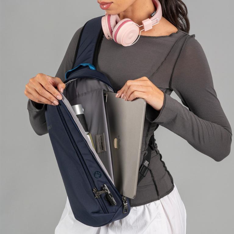 Pacsafe Vibe 325 防盜斜背胸背包(10L)-深藍色