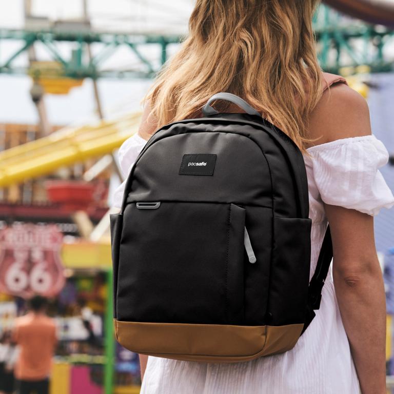Pacsafe Go隨行防盜後背包15L-黑色