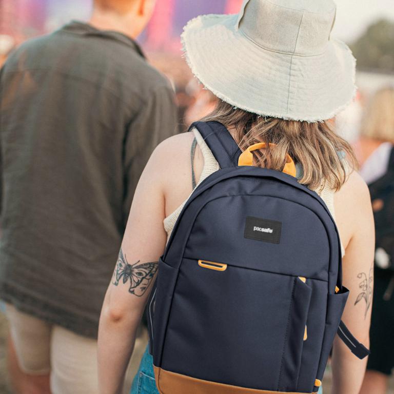 Pacsafe Go隨行防盜後背包15L-海岸藍