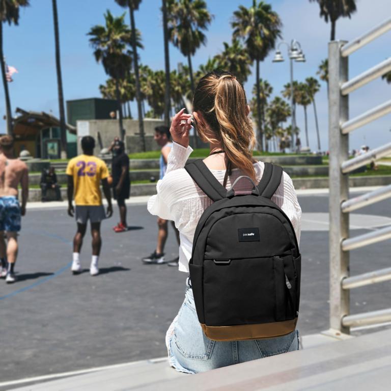 Pacsafe Go隨行防盜後背包15L-黑色