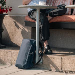 Pacsafe® V 防盜商務後背包18L-深藍色