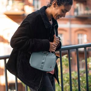 Pacsafe Citysafe CX ECONYL® Fabric 防盜斜肩包(2.4L)-沁心藍