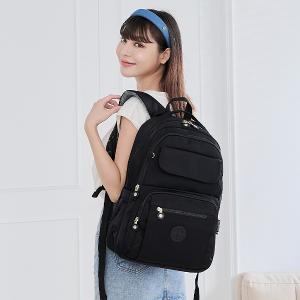 B.S.D.S冰山袋鼠 - 時光旅人 - 知性多口袋附插袋胸扣後背包 - 黑色【B1252K】