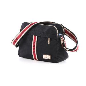 B.S.D.S冰山袋鼠 - 非常莓好 - 織帶拼接多層收納貝殼包 - 紅磚黑【8024-KR】