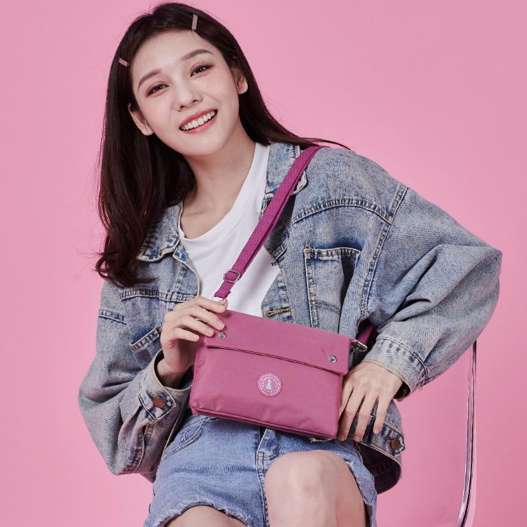 B.S.D.S冰山袋鼠 - 時光旅人 - 知性橫式三層斜背小包 - 莓果粉【B003PP】