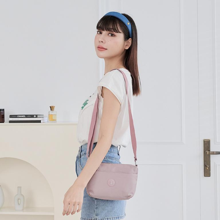 B.S.D.S冰山袋鼠 - 時光旅人 - 知性輕巧收納斜背小包 - 淡紫色【B233PR】