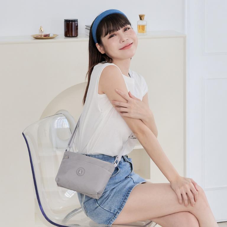 B.S.D.S冰山袋鼠 - 時光旅人 - 知性輕巧收納斜背小包 - 薄霧灰【B233GR】