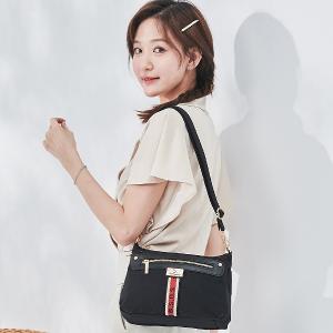 B.S.D.S冰山袋鼠 - 非常莓好 - 織帶拼接實搭斜肩包 - 紅磚黑【8022-KR】