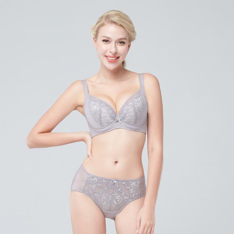 【思薇爾】挺玩美系列E-H罩調整型蕾絲集中包覆大罩塑身女內衣(淺紫灰)