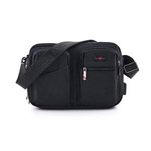 OVERLAND - 美式十字軍 - 素面造型機能多口袋斜背包 - 5701