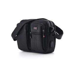 OVERLAND - 美式十字軍 - 素面造型機能多口袋斜背包 - 5701