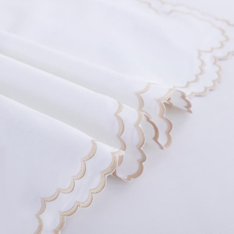 【Royal Hotel】飯店美學系列四件組-彩雲翩翩(雙人)-香檳米金