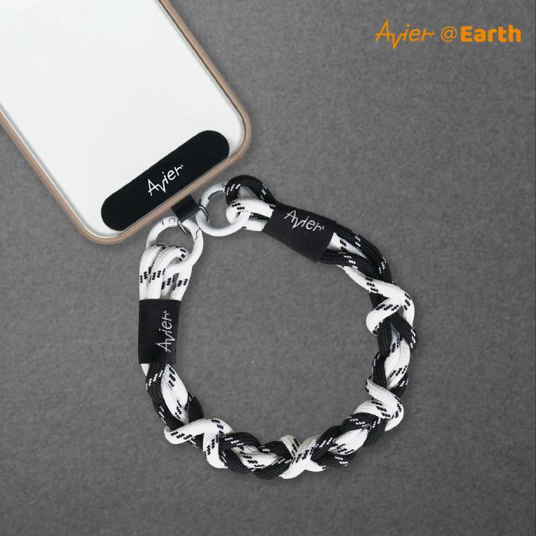 【Avier】 Earth Bracelet 手環 手機掛繩 (黑白)