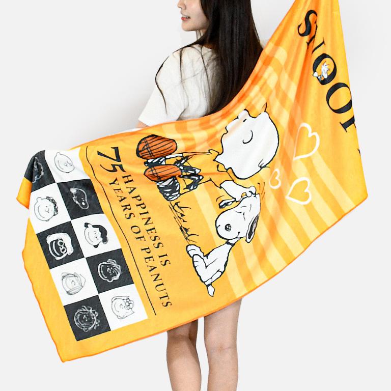 SNOOPY史努比 75週年印花大浴巾-恬窩心