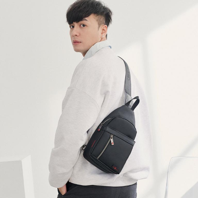 OVERLAND - 美式十字軍 - 素面造型小胸背包/肩背包 - 5605