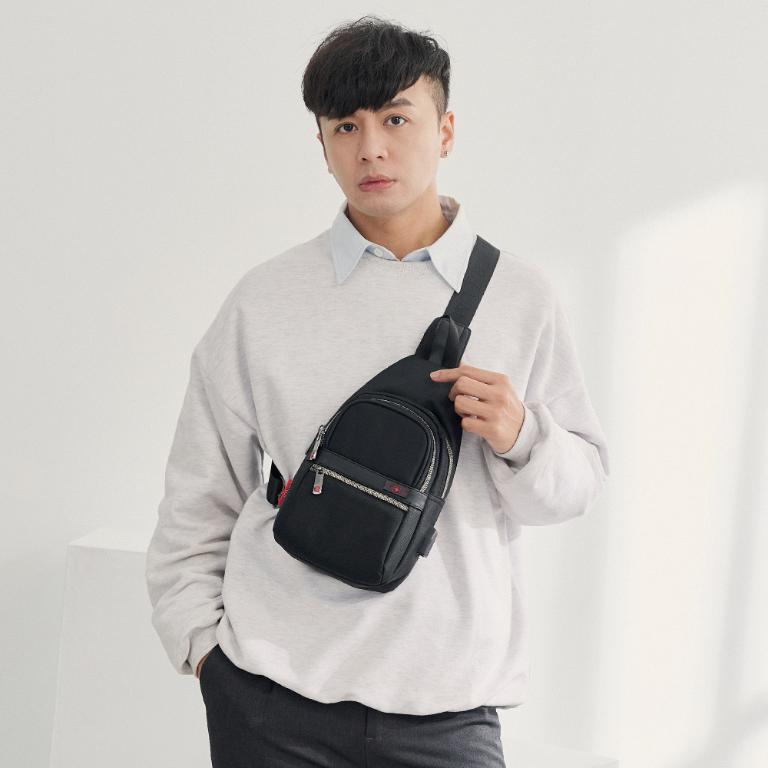 OVERLAND - 美式十字軍 - 素面小胸背包/肩背包 - 5604