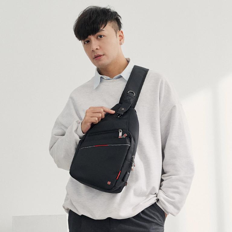 OVERLAND - 美式十字軍 - 素面插扣造型機能胸背包/肩背包 - 5369