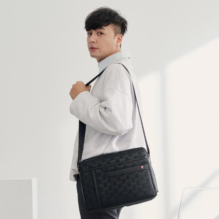 OVERLAND - 美式十字軍 - 格紋經典造型斜背包(大/L) - 2920