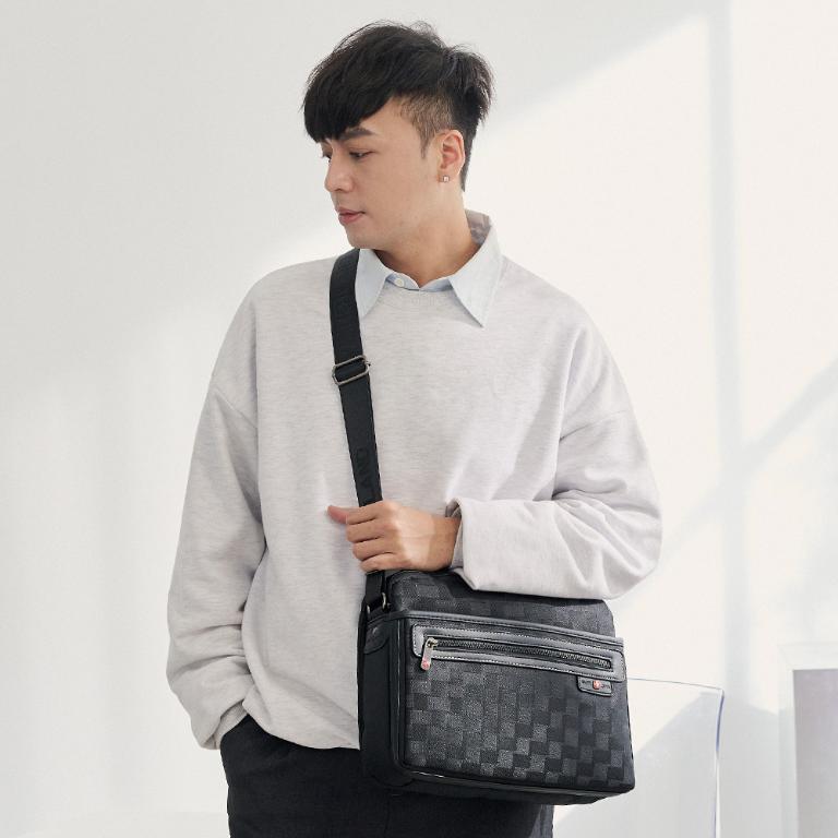 OVERLAND - 美式十字軍 - 格紋車線造型斜背包(大/L) - 2714