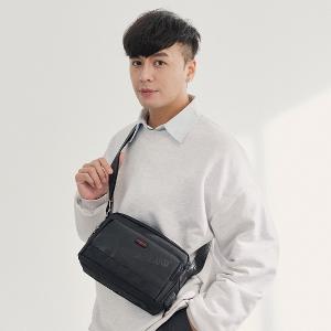 OVERLAND - 美式十字軍 - LOGO浮印格紋拼接斜背包(小/S) - 5709