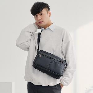 OVERLAND - 美式十字軍 - 素面不規則造型斜背包 - 5594