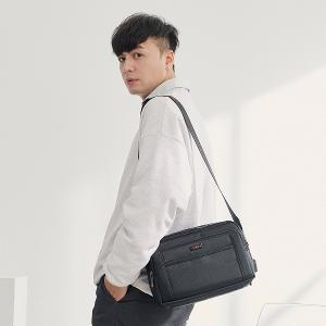 OVERLAND - 美式十字軍 - 素面斜背包(小/S) - 5700