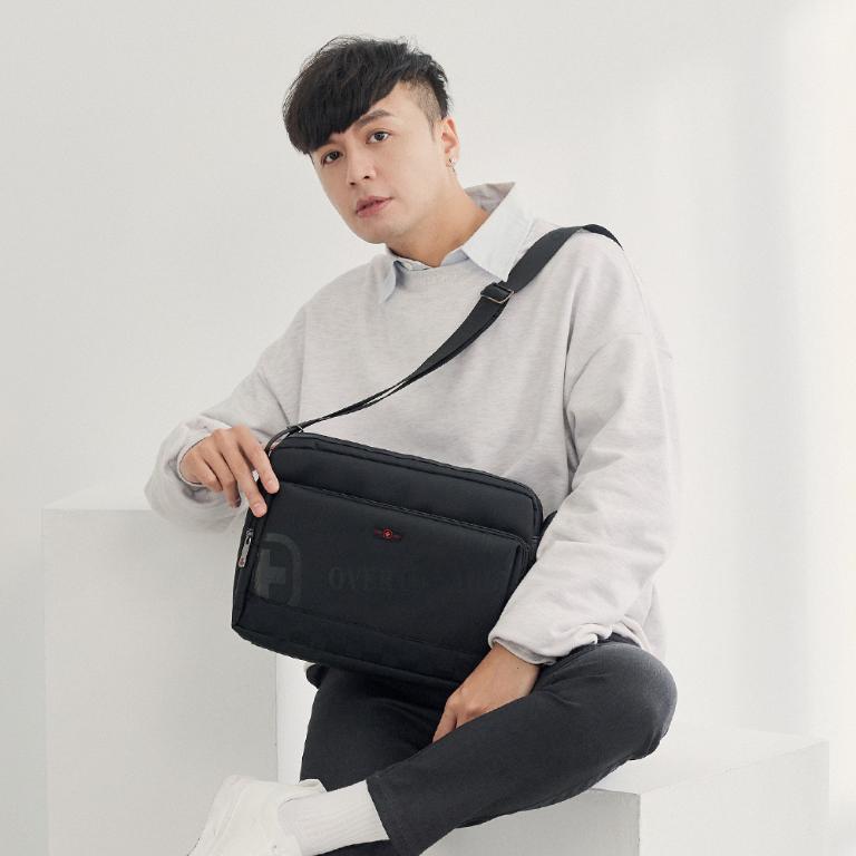 OVERLAND - 美式十字軍 - LOGO浮印格紋拼接斜背包(大/L) - 5732