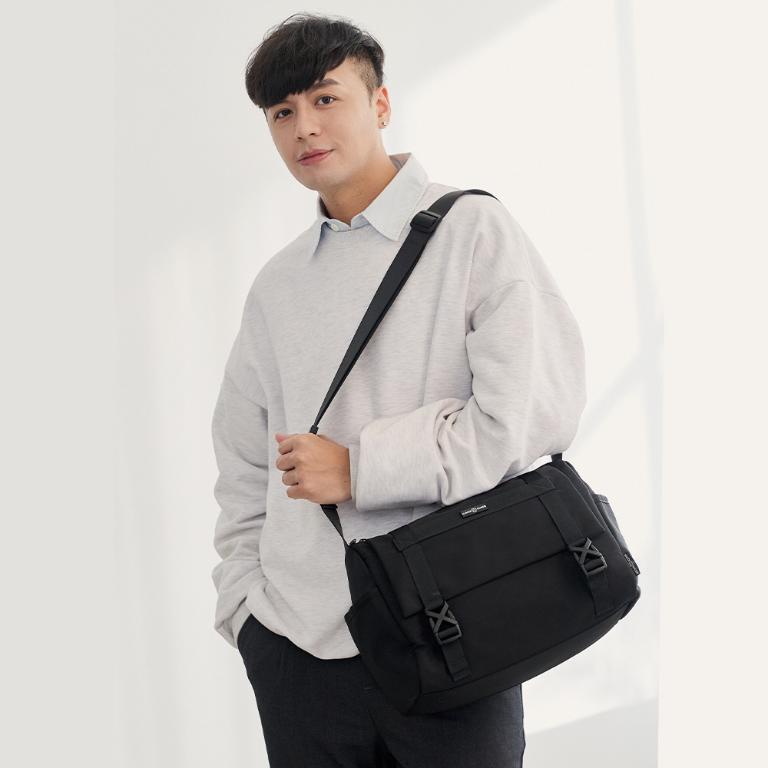 MANDE RHODE - 曼德羅德 - 素面大容量插扣造型郵差包(大/L) - A5890K