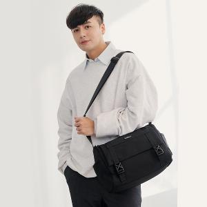 MANDE RHODE - 曼德羅德 - 素面大容量插扣造型郵差包(大/L) - A5890K