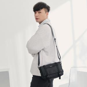 MANDE RHODE - 曼德羅德 - 滑面迷你插扣造型郵差包(小/S) - A5893-1K